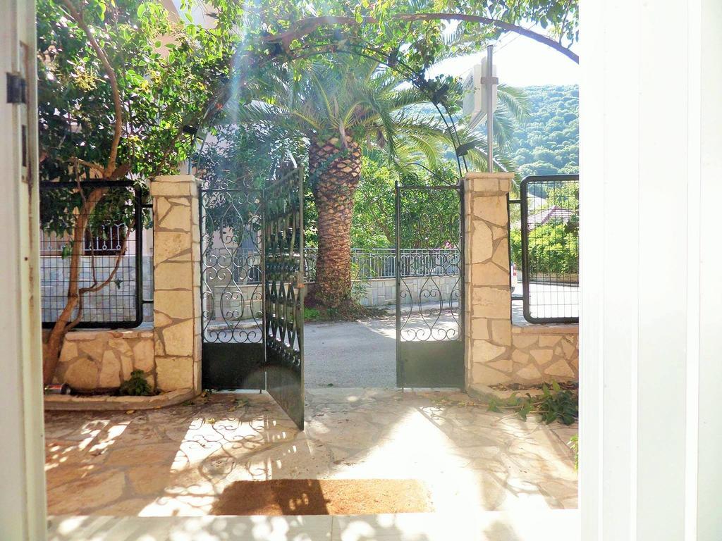 Stamoulis Apartments Ajía Effimía Kültér fotó