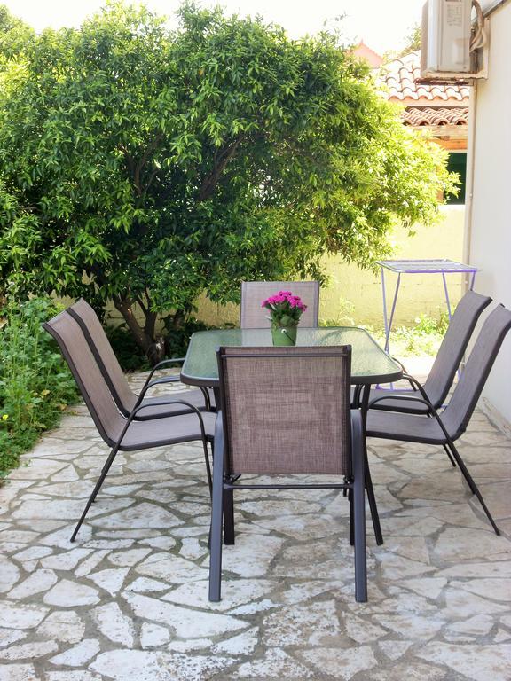 Stamoulis Apartments Ajía Effimía Kültér fotó