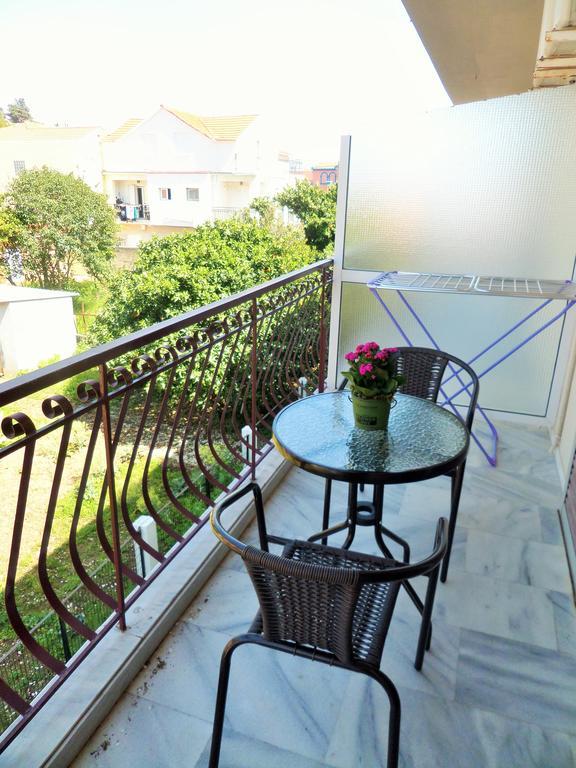 Stamoulis Apartments Ajía Effimía Kültér fotó