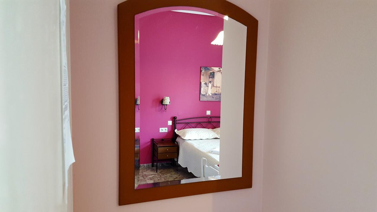Stamoulis Apartments Ajía Effimía Kültér fotó