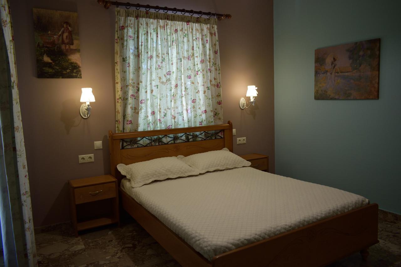 Stamoulis Apartments Ajía Effimía Kültér fotó