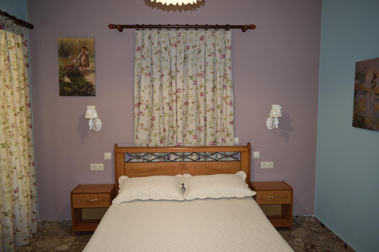 Stamoulis Apartments Ajía Effimía Kültér fotó